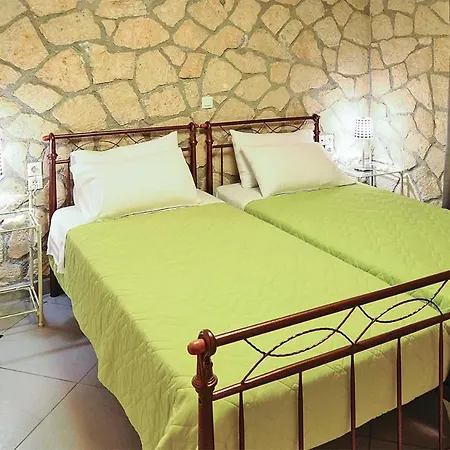 Villa Limni Keriou Sleeps 6 Air Con Wifi