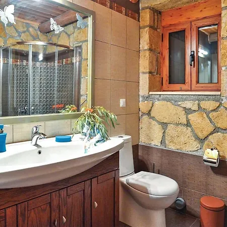 Limni Keriou Sleeps 6 Air Con Wifi Villa *